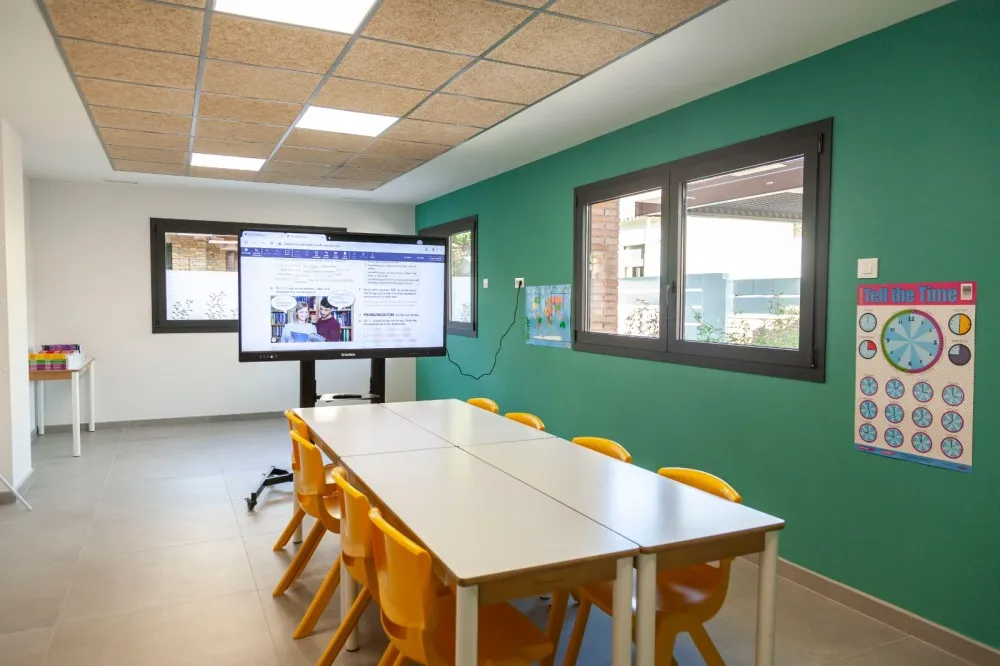 Classe d'anglès a l'acadèmia amb grups reduïts